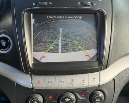 Фиат Фримонт 2014 в Луцке на Automoto.ua Белый Фиат Фримонт, объемом двигателя 2 л и пробегом 170 тыс. км за 12900 $, фото 26 на Automoto.ua