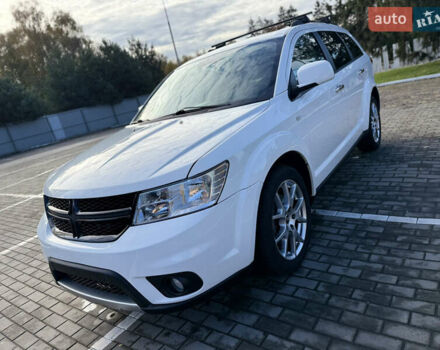 Фиат Фримонт 2014 в Луцке на Automoto.ua Белый Фиат Фримонт, объемом двигателя 2 л и пробегом 170 тыс. км за 12900 $, фото 10 на Automoto.ua