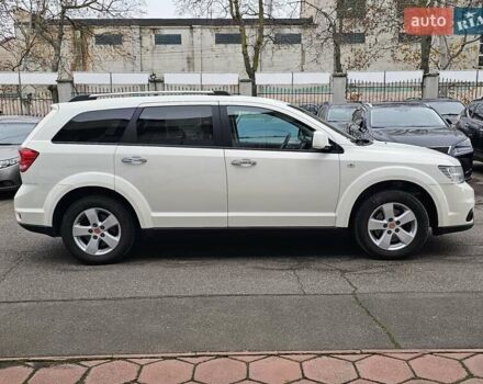 Белый Фиат Фримонт, объемом двигателя 1.96 л и пробегом 211 тыс. км за 14800 $, фото 5 на Automoto.ua