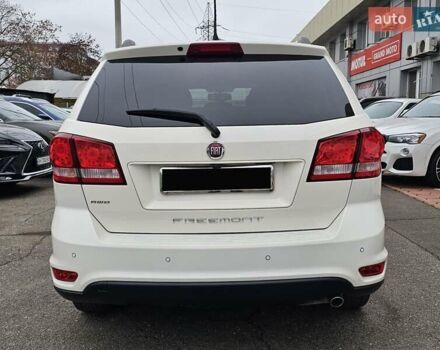 Белый Фиат Фримонт, объемом двигателя 1.96 л и пробегом 211 тыс. км за 14800 $, фото 6 на Automoto.ua