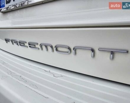 Белый Фиат Фримонт, объемом двигателя 1.96 л и пробегом 211 тыс. км за 14800 $, фото 10 на Automoto.ua