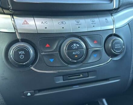 Білий Фіат Фрімонт, об'ємом двигуна 1.96 л та пробігом 269 тис. км за 14200 $, фото 40 на Automoto.ua