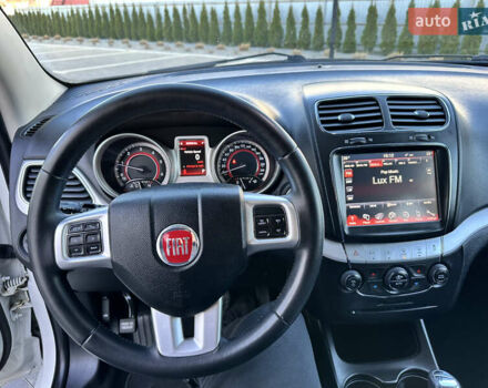 Белый Фиат Фримонт, объемом двигателя 2 л и пробегом 209 тыс. км за 13600 $, фото 56 на Automoto.ua