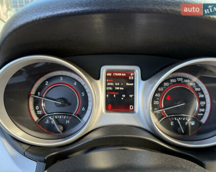 Фиат Фримонт 2014 в Луцке на Automoto.ua Белый Фиат Фримонт, объемом двигателя 2 л и пробегом 170 тыс. км за 12900 $, фото 24 на Automoto.ua