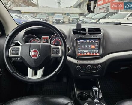 Белый Фиат Фримонт, объемом двигателя 1.96 л и пробегом 211 тыс. км за 14800 $, фото 23 на Automoto.ua