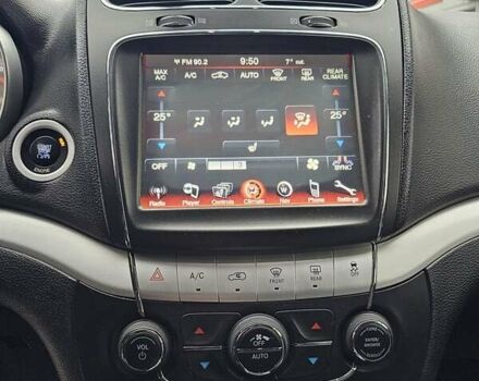 Белый Фиат Фримонт, объемом двигателя 1.96 л и пробегом 211 тыс. км за 14800 $, фото 29 на Automoto.ua