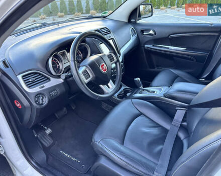 Белый Фиат Фримонт, объемом двигателя 2 л и пробегом 209 тыс. км за 13600 $, фото 53 на Automoto.ua