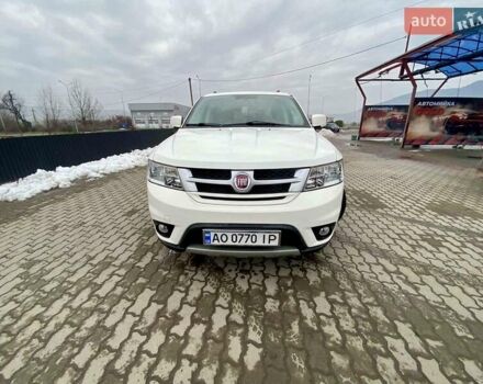 Белый Фиат Фримонт, объемом двигателя 1.96 л и пробегом 140 тыс. км за 14999 $, фото 2 на Automoto.ua