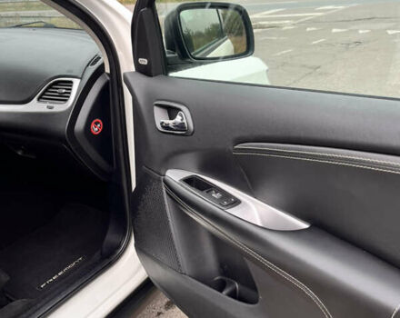 Білий Фіат Фрімонт, об'ємом двигуна 1.96 л та пробігом 142 тис. км за 15800 $, фото 39 на Automoto.ua