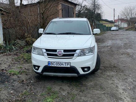 Белый Фиат Фримонт, объемом двигателя 1.96 л и пробегом 221 тыс. км за 12500 $, фото 1 на Automoto.ua