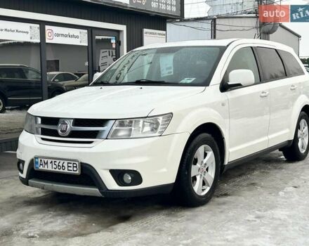 Белый Фиат Фримонт, объемом двигателя 1.96 л и пробегом 250 тыс. км за 12500 $, фото 1 на Automoto.ua