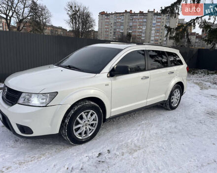 Белый Фиат Фримонт, объемом двигателя 1.96 л и пробегом 250 тыс. км за 12500 $, фото 1 на Automoto.ua