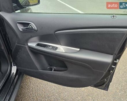 Черный Фиат Фримонт, объемом двигателя 2 л и пробегом 222 тыс. км за 12499 $, фото 44 на Automoto.ua