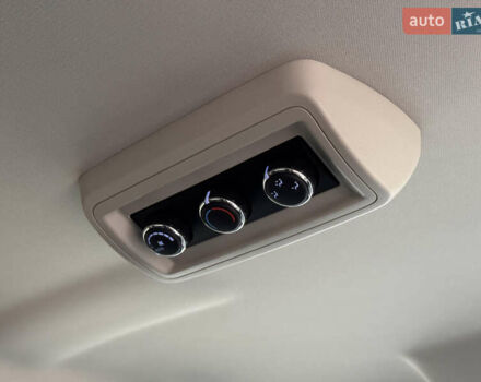 Черный Фиат Фримонт, объемом двигателя 2 л и пробегом 136 тыс. км за 15500 $, фото 45 на Automoto.ua