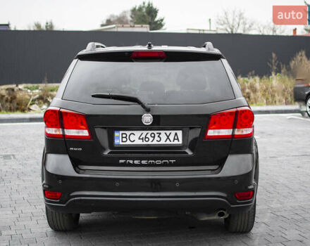 Черный Фиат Фримонт, объемом двигателя 1.96 л и пробегом 206 тыс. км за 12000 $, фото 4 на Automoto.ua