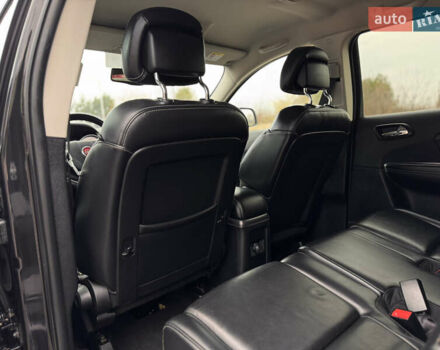 Черный Фиат Фримонт, объемом двигателя 2 л и пробегом 136 тыс. км за 15500 $, фото 36 на Automoto.ua