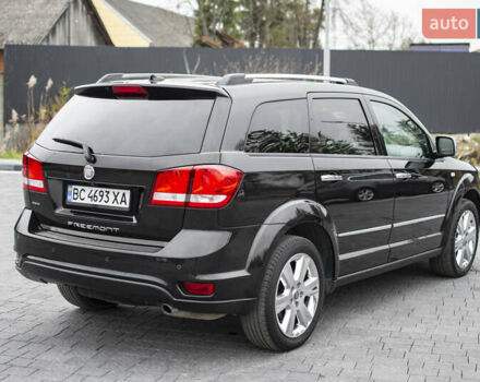 Черный Фиат Фримонт, объемом двигателя 1.96 л и пробегом 206 тыс. км за 11500 $, фото 6 на Automoto.ua