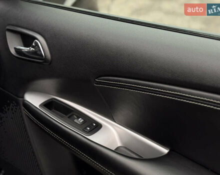 Черный Фиат Фримонт, объемом двигателя 2 л и пробегом 136 тыс. км за 15500 $, фото 49 на Automoto.ua