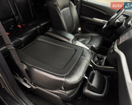 Черный Фиат Фримонт, объемом двигателя 2 л и пробегом 136 тыс. км за 15500 $, фото 51 на Automoto.ua