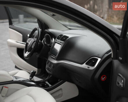 Черный Фиат Фримонт, объемом двигателя 1.96 л и пробегом 206 тыс. км за 11500 $, фото 68 на Automoto.ua