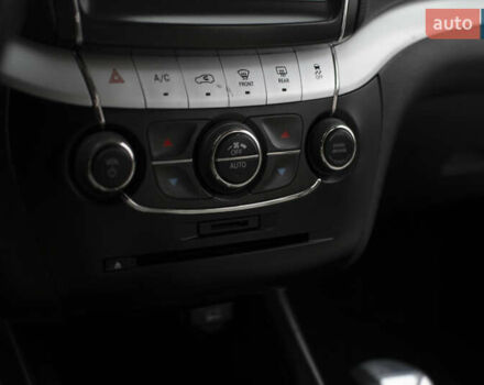 Черный Фиат Фримонт, объемом двигателя 1.96 л и пробегом 206 тыс. км за 12000 $, фото 49 на Automoto.ua