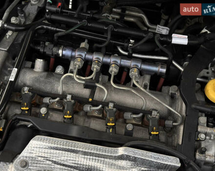 Черный Фиат Фримонт, объемом двигателя 2 л и пробегом 136 тыс. км за 15500 $, фото 58 на Automoto.ua