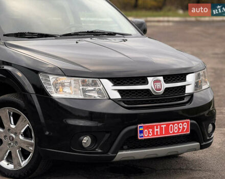Черный Фиат Фримонт, объемом двигателя 2 л и пробегом 136 тыс. км за 15500 $, фото 1 на Automoto.ua