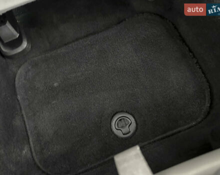 Черный Фиат Фримонт, объемом двигателя 1.96 л и пробегом 206 тыс. км за 11500 $, фото 88 на Automoto.ua