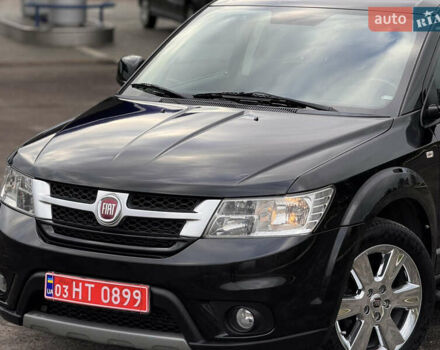 Черный Фиат Фримонт, объемом двигателя 2 л и пробегом 136 тыс. км за 15500 $, фото 3 на Automoto.ua