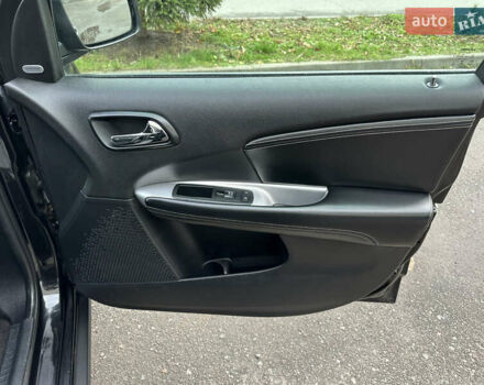 Черный Фиат Фримонт, объемом двигателя 2 л и пробегом 232 тыс. км за 13400 $, фото 33 на Automoto.ua