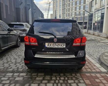 Чорний Фіат Фрімонт, об'ємом двигуна 2 л та пробігом 250 тис. км за 13100 $, фото 5 на Automoto.ua