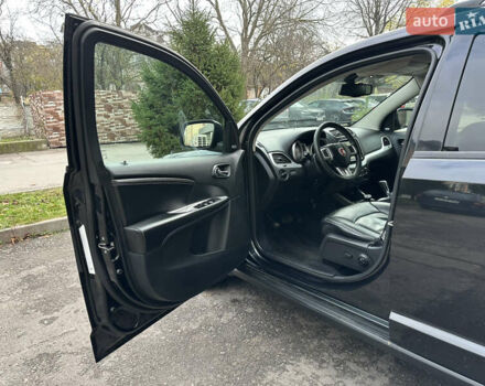 Черный Фиат Фримонт, объемом двигателя 2 л и пробегом 232 тыс. км за 13400 $, фото 11 на Automoto.ua