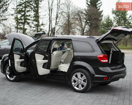 Черный Фиат Фримонт, объемом двигателя 1.96 л и пробегом 206 тыс. км за 11500 $, фото 30 на Automoto.ua