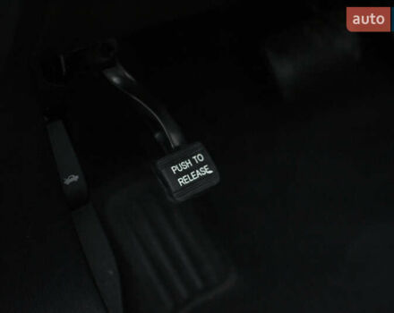 Черный Фиат Фримонт, объемом двигателя 1.96 л и пробегом 206 тыс. км за 11500 $, фото 40 на Automoto.ua