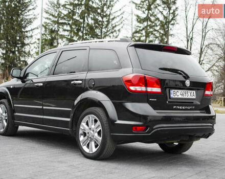 Черный Фиат Фримонт, объемом двигателя 1.96 л и пробегом 206 тыс. км за 11500 $, фото 4 на Automoto.ua