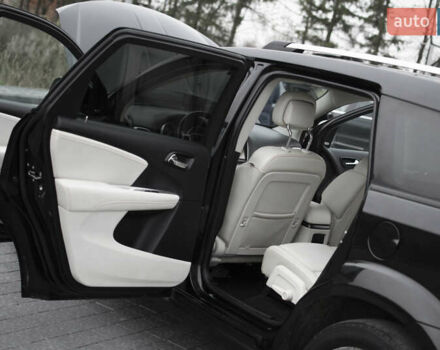 Черный Фиат Фримонт, объемом двигателя 1.96 л и пробегом 206 тыс. км за 12000 $, фото 51 на Automoto.ua