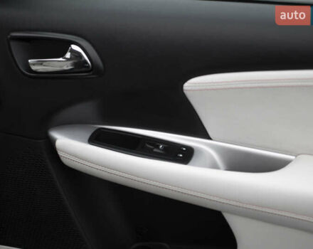 Черный Фиат Фримонт, объемом двигателя 1.96 л и пробегом 206 тыс. км за 12000 $, фото 66 на Automoto.ua