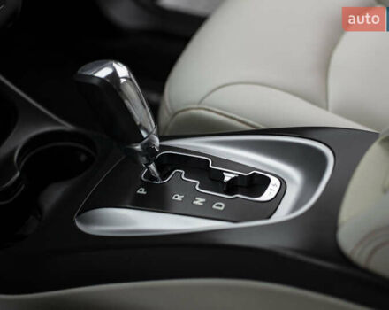 Черный Фиат Фримонт, объемом двигателя 1.96 л и пробегом 206 тыс. км за 11500 $, фото 48 на Automoto.ua