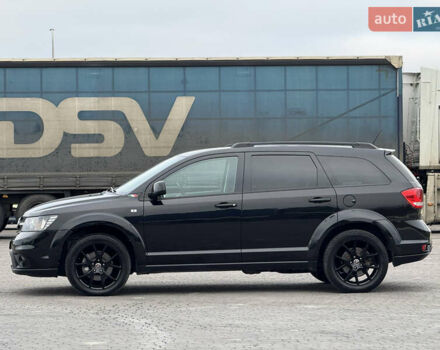 Черный Фиат Фримонт, объемом двигателя 1.96 л и пробегом 119 тыс. км за 15700 $, фото 4 на Automoto.ua