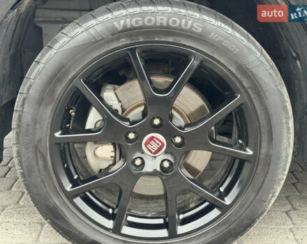 Черный Фиат Фримонт, объемом двигателя 1.96 л и пробегом 119 тыс. км за 15700 $, фото 15 на Automoto.ua