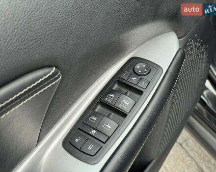 Черный Фиат Фримонт, объемом двигателя 1.96 л и пробегом 119 тыс. км за 15700 $, фото 17 на Automoto.ua