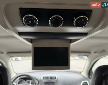 Черный Фиат Фримонт, объемом двигателя 1.96 л и пробегом 119 тыс. км за 15700 $, фото 32 на Automoto.ua