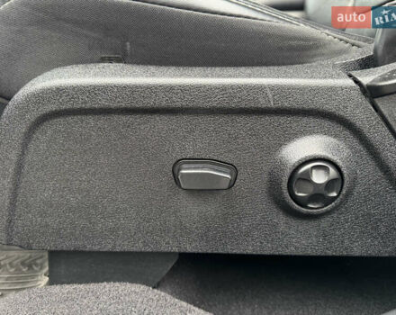 Черный Фиат Фримонт, объемом двигателя 1.96 л и пробегом 119 тыс. км за 15700 $, фото 21 на Automoto.ua