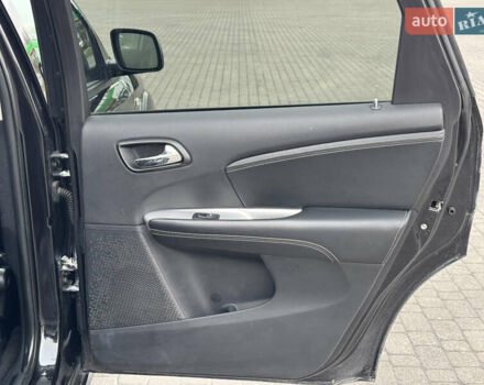 Черный Фиат Фримонт, объемом двигателя 1.96 л и пробегом 119 тыс. км за 15700 $, фото 37 на Automoto.ua