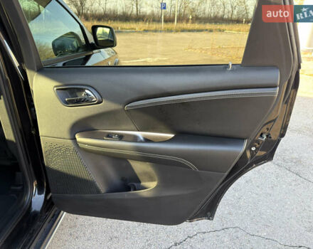 Чорний Фіат Фрімонт, об'ємом двигуна 2 л та пробігом 178 тис. км за 15500 $, фото 24 на Automoto.ua