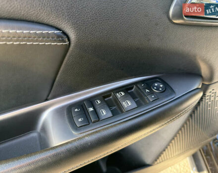 Чорний Фіат Фрімонт, об'ємом двигуна 2 л та пробігом 178 тис. км за 15500 $, фото 18 на Automoto.ua