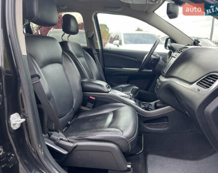 Черный Фиат Фримонт, объемом двигателя 1.96 л и пробегом 252 тыс. км за 15990 $, фото 28 на Automoto.ua