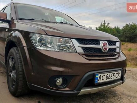 Коричневый Фиат Фримонт, объемом двигателя 1.96 л и пробегом 250 тыс. км за 11500 $, фото 1 на Automoto.ua