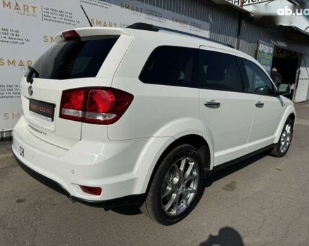Фиат Фримонт, объемом двигателя 2 л и пробегом 157 тыс. км за 13500 $, фото 4 на Automoto.ua