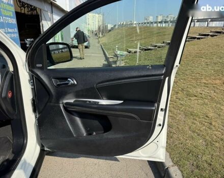 Фиат Фримонт, объемом двигателя 2 л и пробегом 157 тыс. км за 13500 $, фото 28 на Automoto.ua